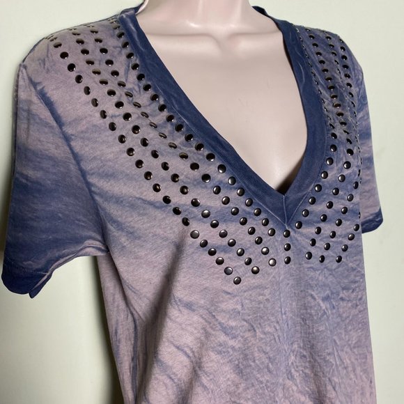 GO JEANS Studded Tee - Picture 2 of 5